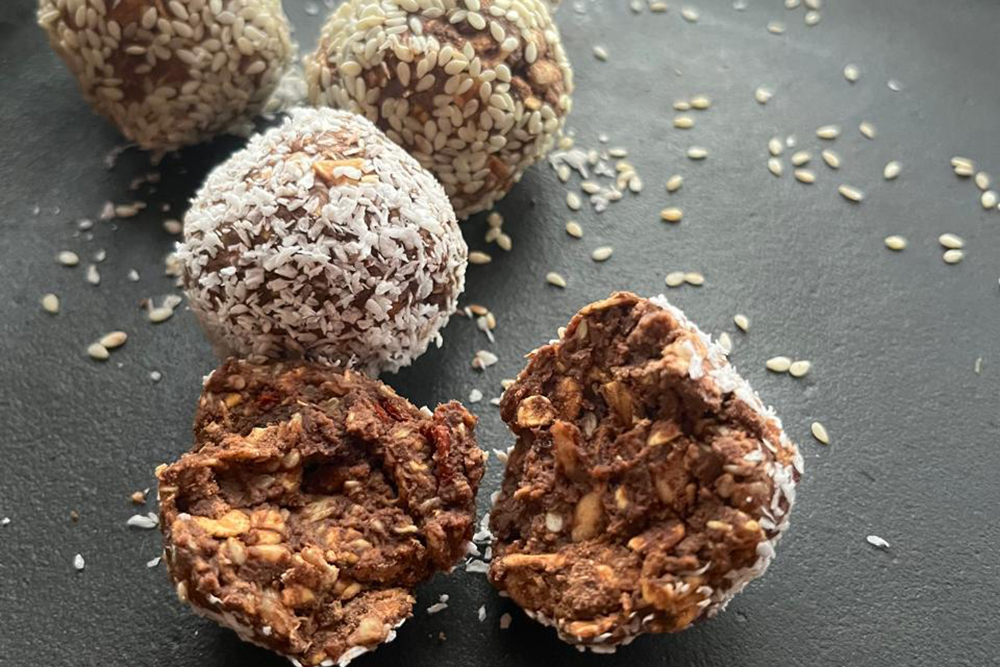 Protein-Rich Nutri-Balls Using Cacao Love